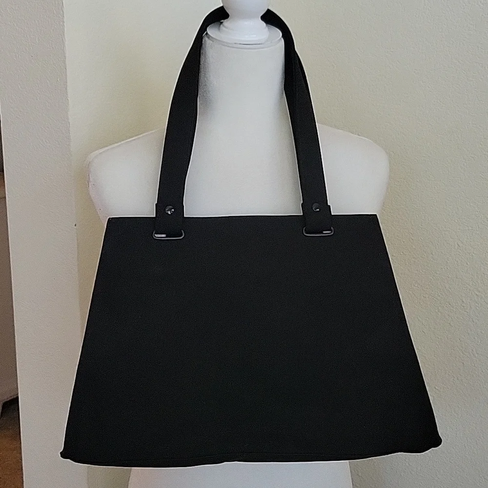 PHILO SOPHIE'S TOTE....NWT